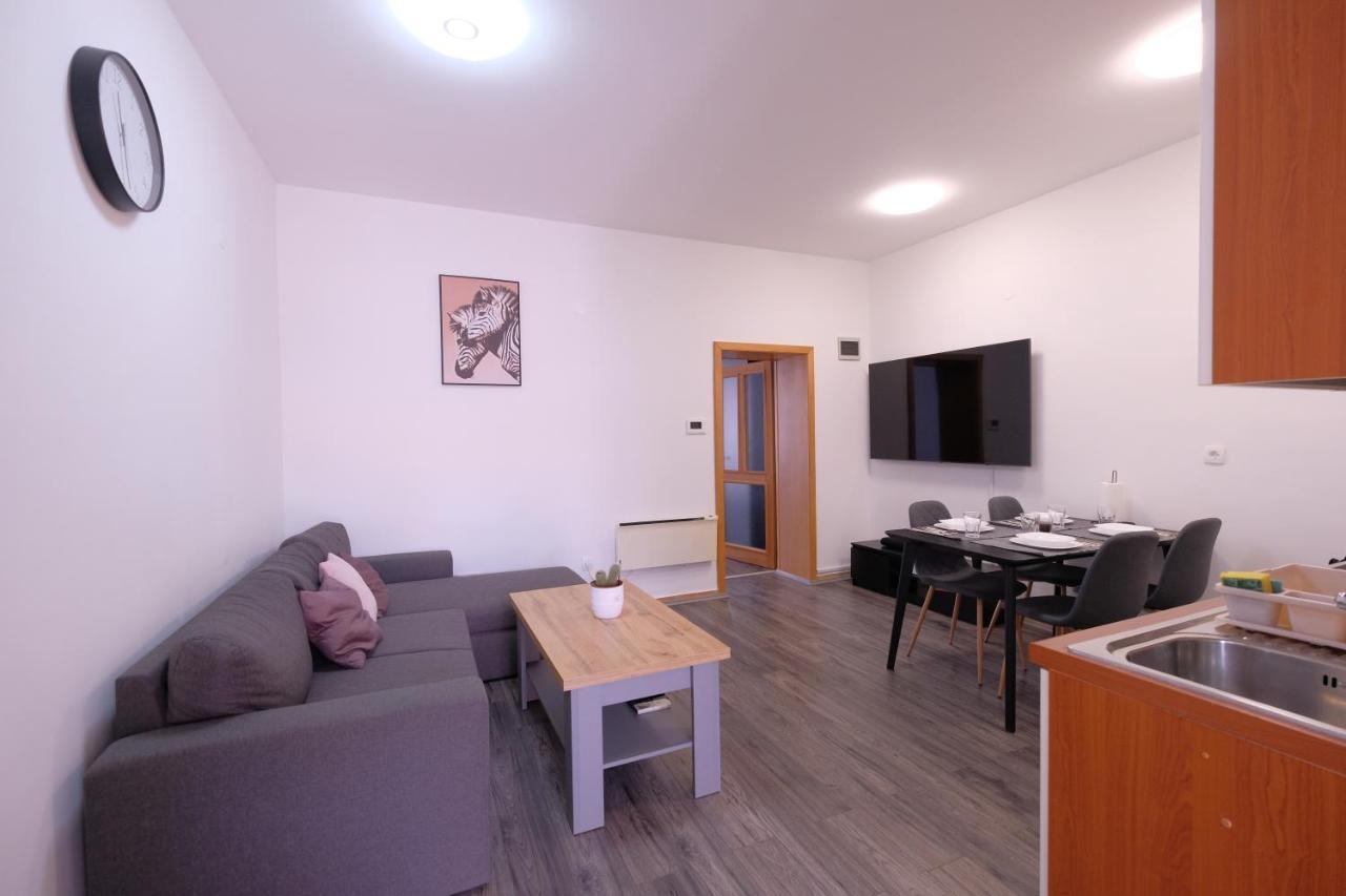 Apartment Klea - Cosy, Near City Center Pula Eksteriør billede